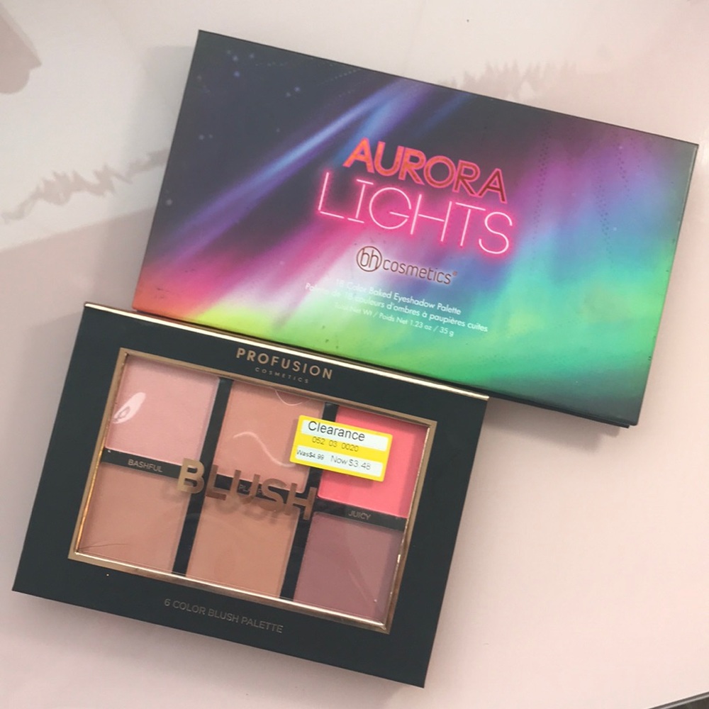 Eyeshadow + Blush Palette